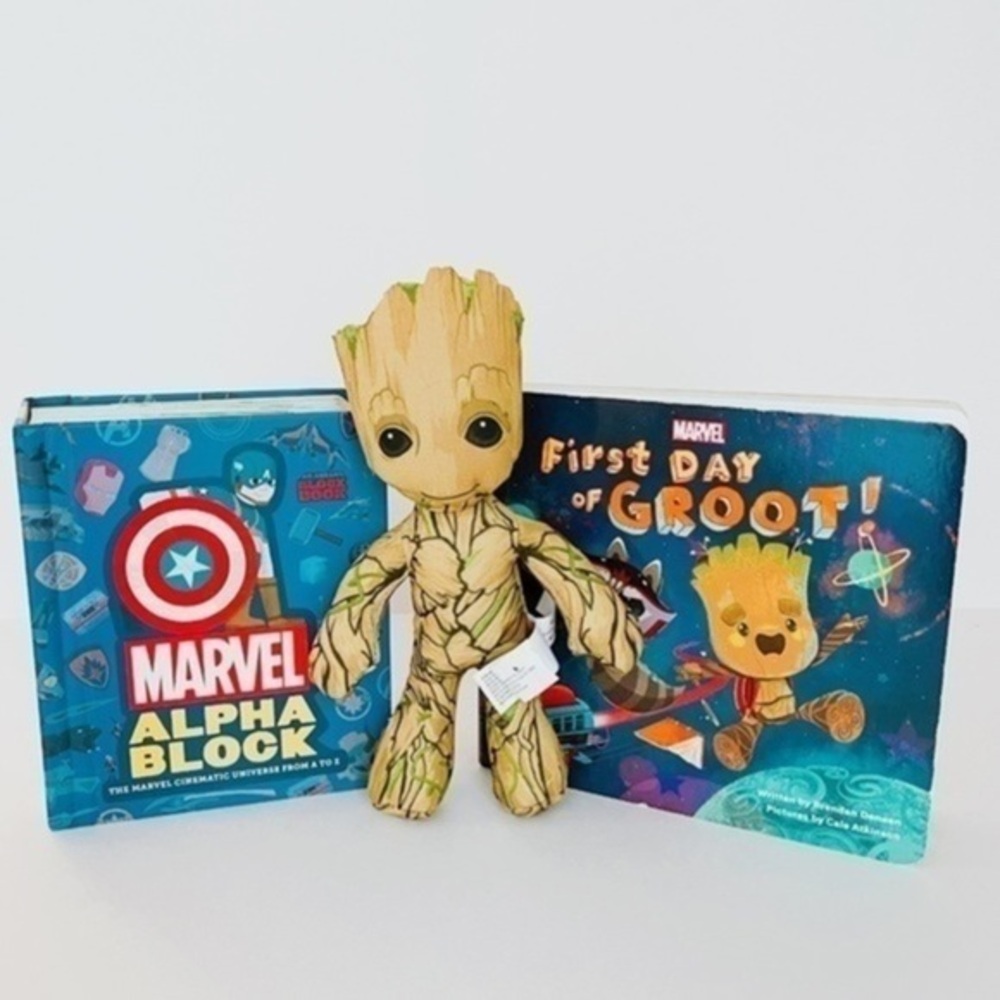 Marvel Board Books & Groot Plush​​​​​​​